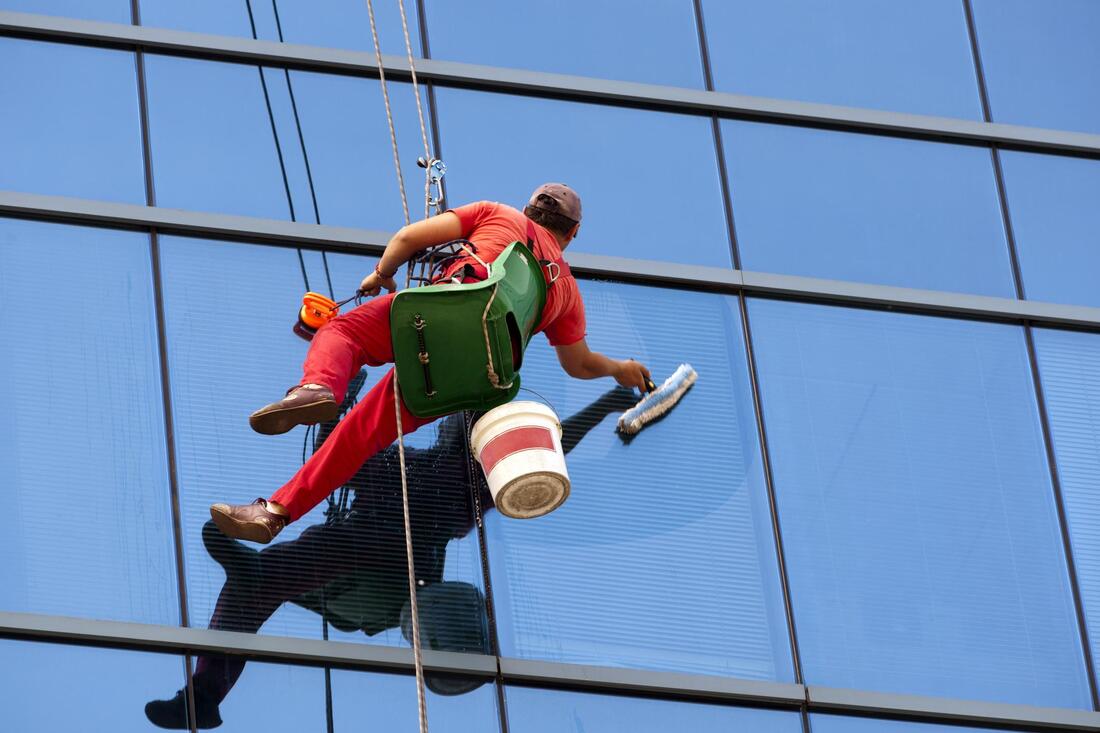 High Rise Window / Glass Cleaning